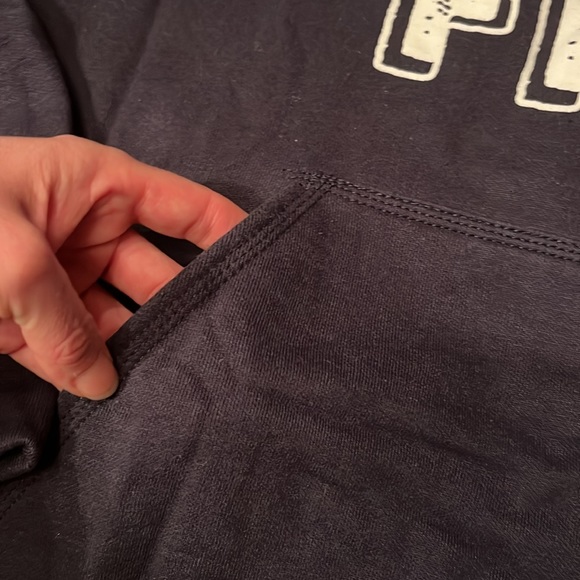 New Carhartt navy hoodie - Picture 4 of 15